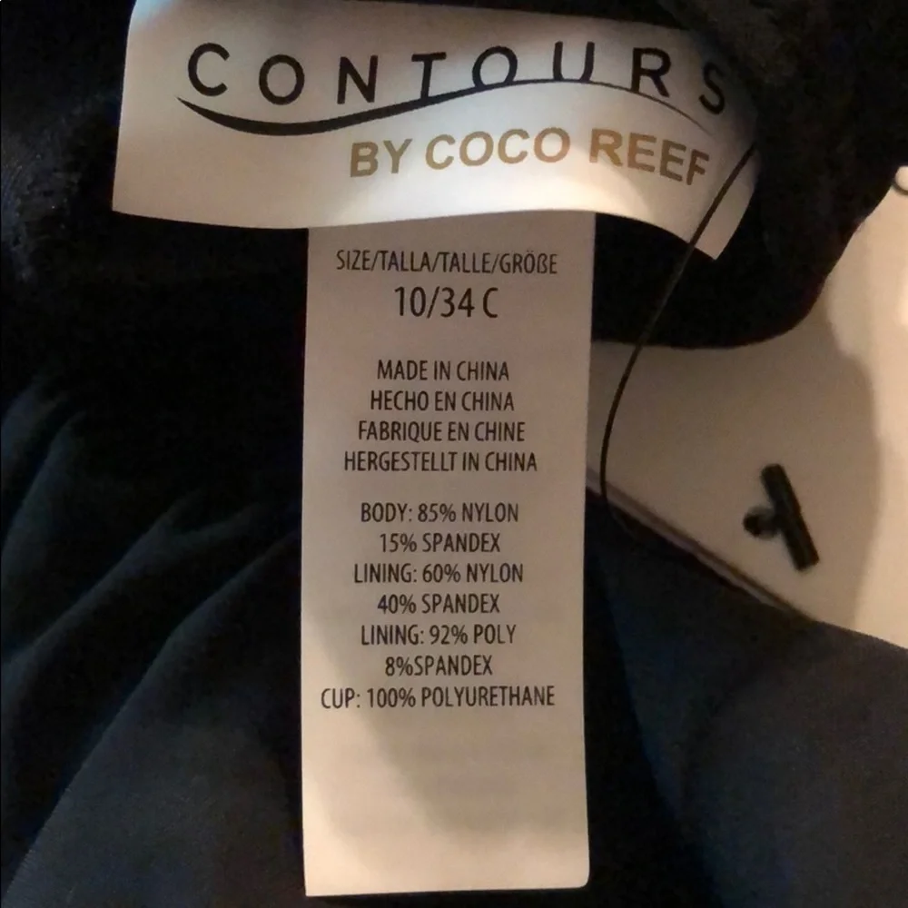 COCO Reef Contours Slimming One Piece Swimsuit - Picture 6 of 6